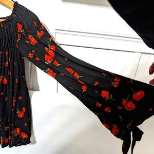 Free People flower top with bell sleeves